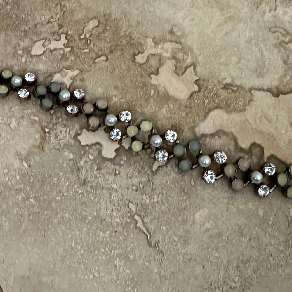 VivI- NWT- Crystal Bracelet